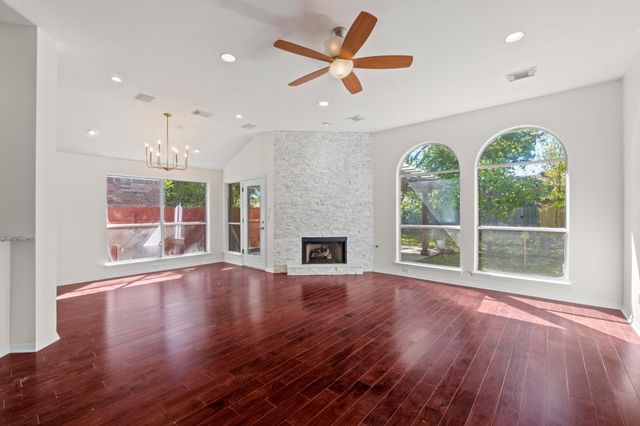 2013 Rodeo DR, Austin, TX 78727