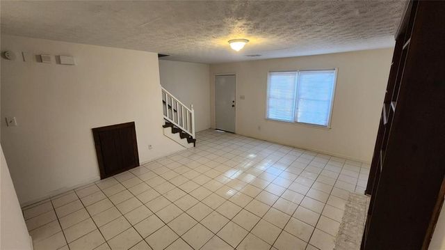 631 Hunting Creek Lane SE, Conyers, GA 30013