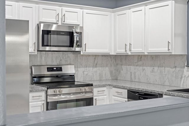 38 Deer Ridge RD, Wimberley, TX 78676