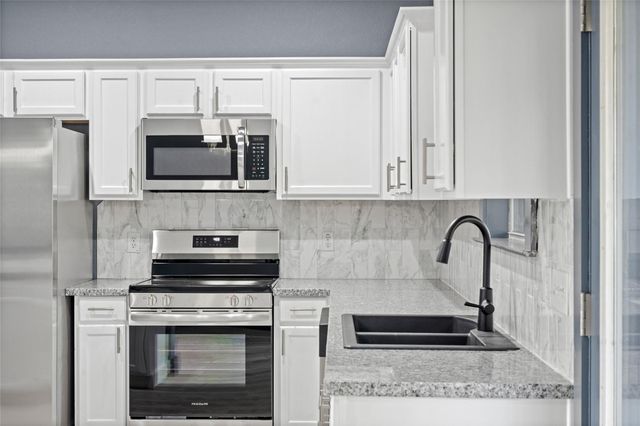 38 Deer Ridge RD, Wimberley, TX 78676