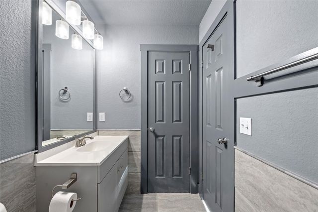 38 Deer Ridge RD, Wimberley, TX 78676