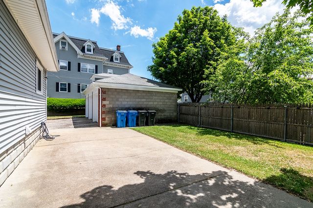 255 Farmington Avenue 1, Cranston, RI 02920