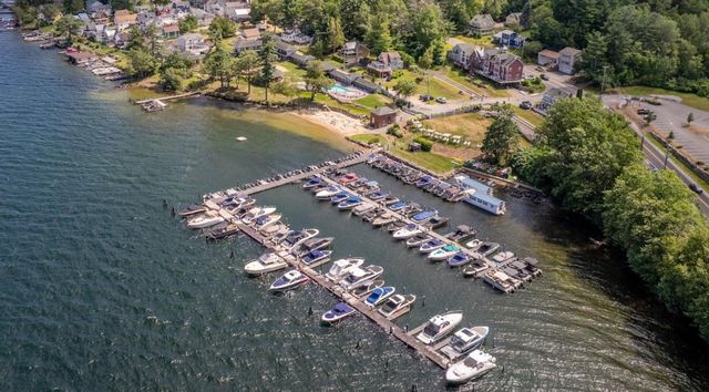19 Commanders Helm, Laconia, NH 03246
