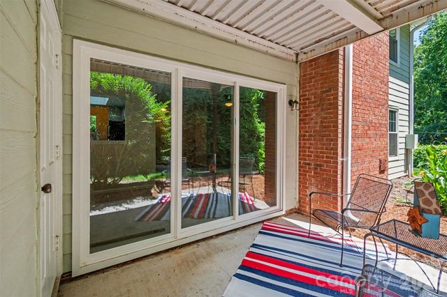 9478 S Vicksburg Park Court, Charlotte, NC 28210