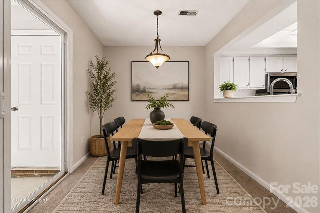 9478 S Vicksburg Park Court, Charlotte, NC 28210