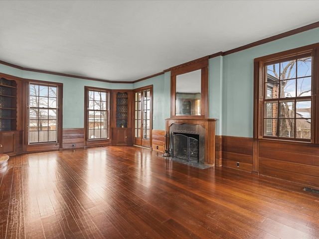 2014 Glenview Road, Rockford, IL 61107