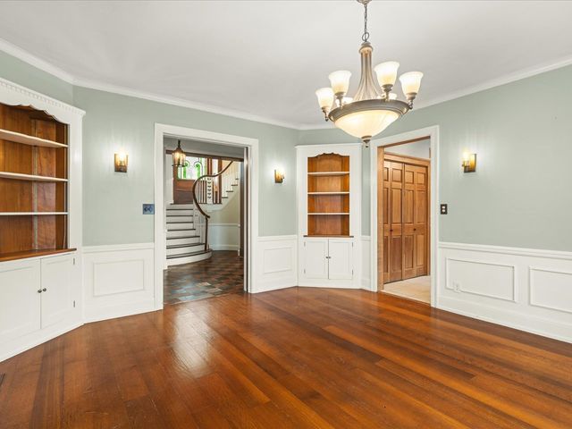 2014 Glenview Road, Rockford, IL 61107