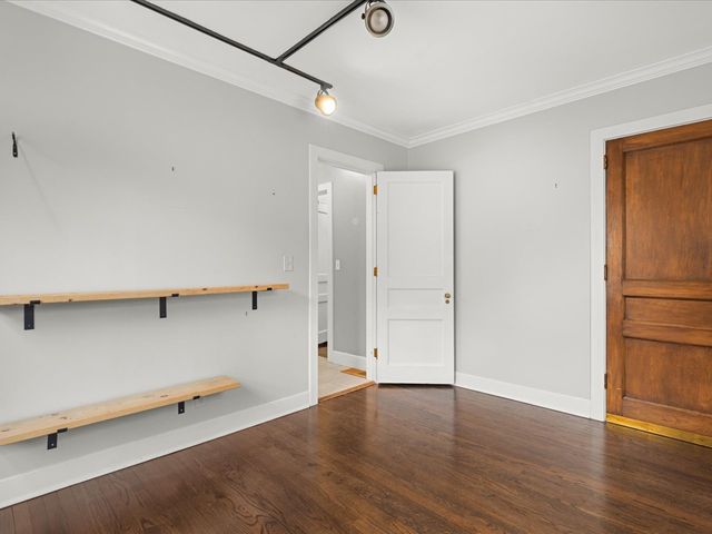 2014 Glenview Road, Rockford, IL 61107