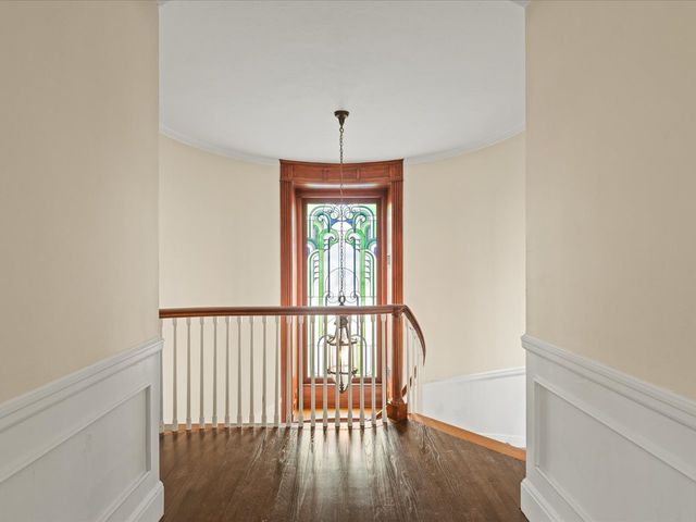 2014 Glenview Road, Rockford, IL 61107