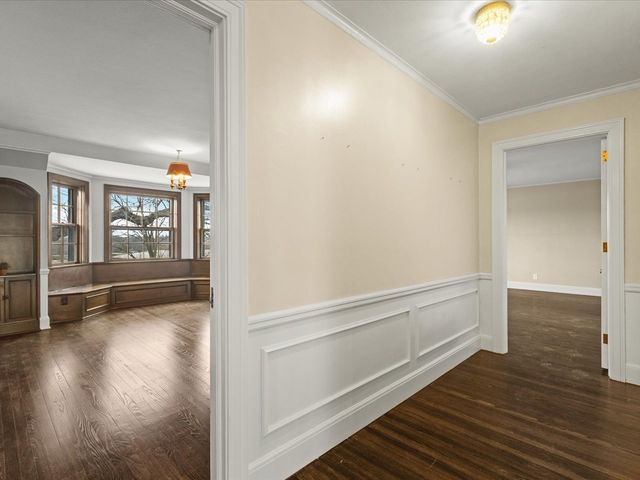 2014 Glenview Road, Rockford, IL 61107