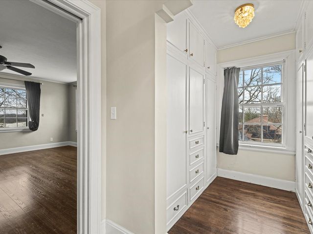 2014 Glenview Road, Rockford, IL 61107