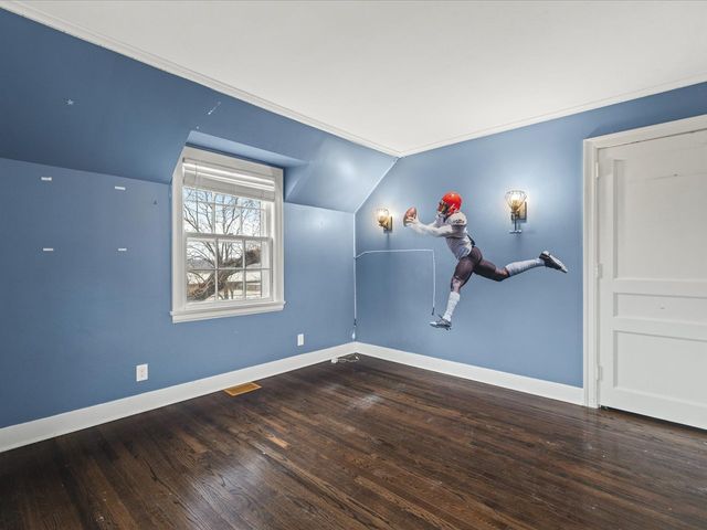 2014 Glenview Road, Rockford, IL 61107