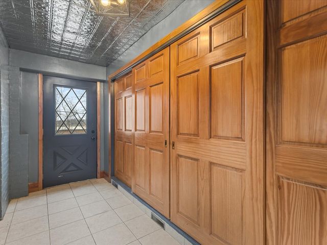 2014 Glenview Road, Rockford, IL 61107