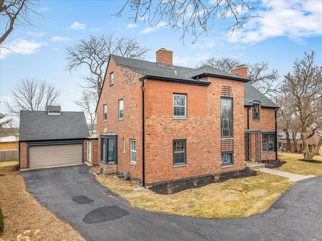 2014 Glenview Road, Rockford, IL 61107