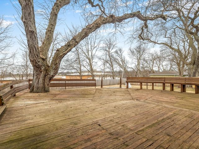 2014 Glenview Road, Rockford, IL 61107