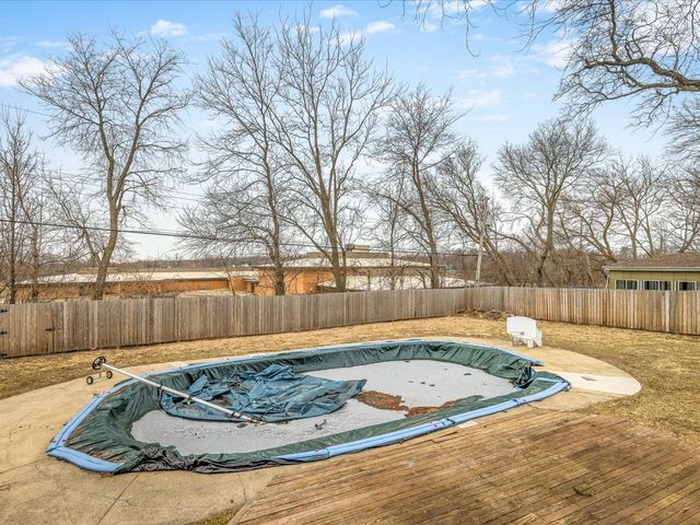 2014 Glenview Road, Rockford, IL 61107