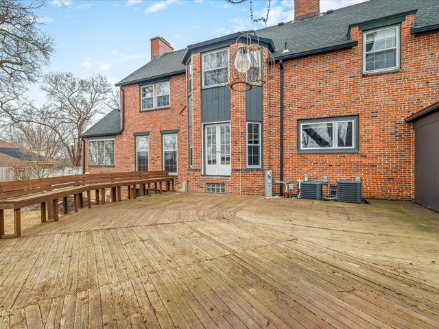 2014 Glenview Road, Rockford, IL 61107