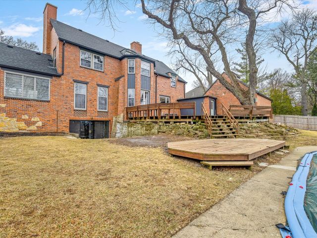 2014 Glenview Road, Rockford, IL 61107