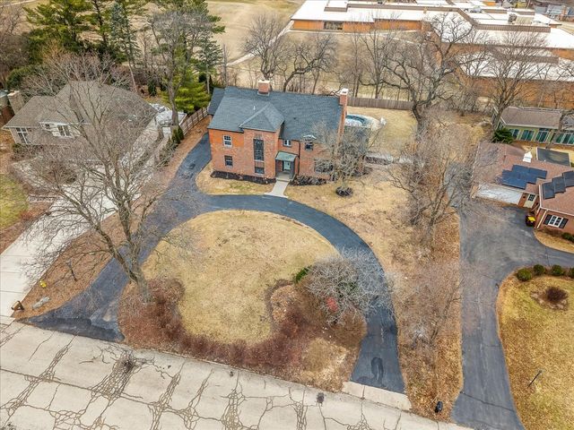 2014 Glenview Road, Rockford, IL 61107