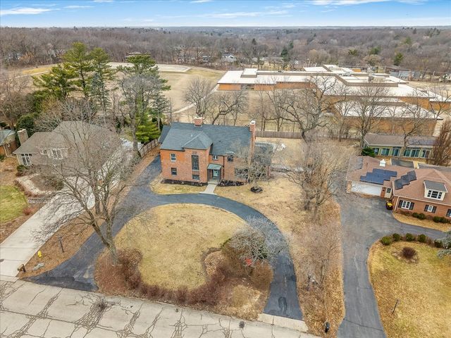 2014 Glenview Road, Rockford, IL 61107