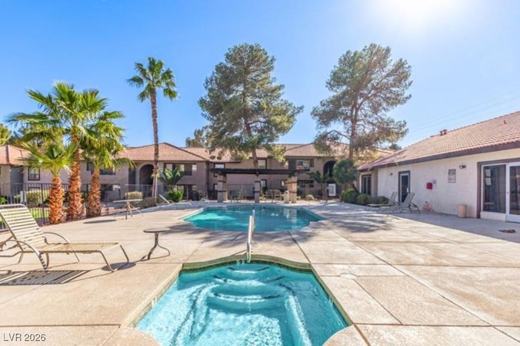 2606 DURANGO Drive 266, Las Vegas, NV 89117