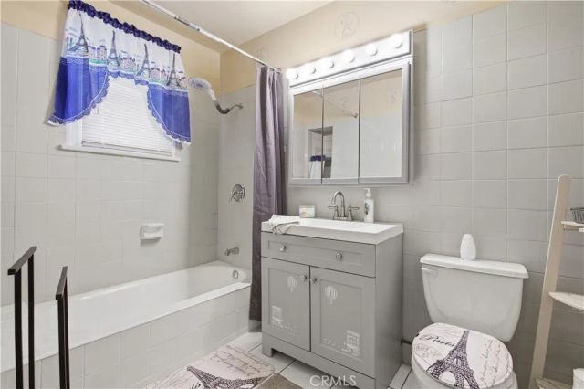 428 S Hoover, Los Angeles, CA 90020