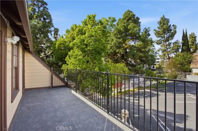 428 S Hoover, Los Angeles, CA 90020