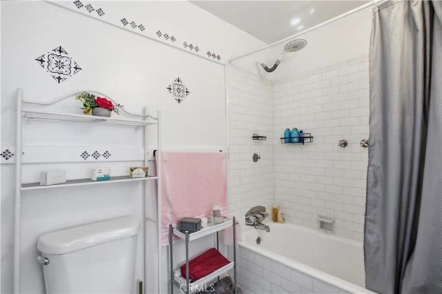 428 S Hoover, Los Angeles, CA 90020