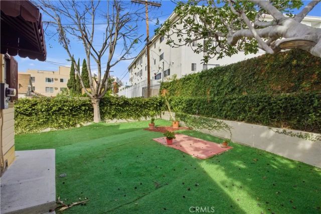 428 S Hoover, Los Angeles, CA 90020