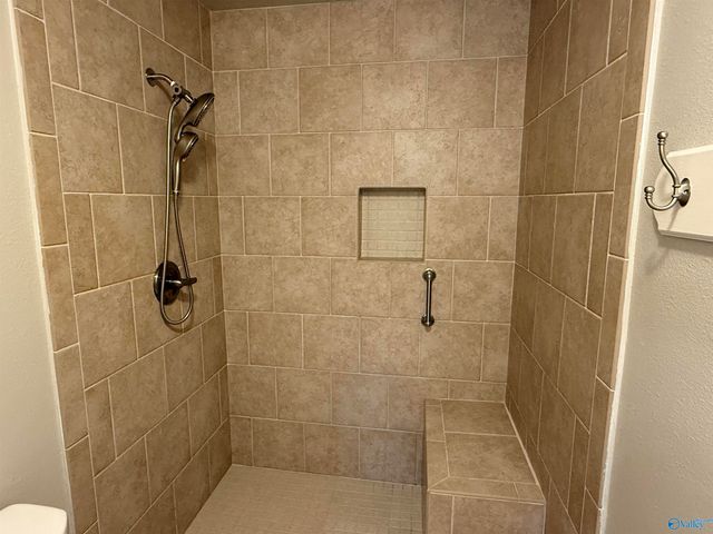 101 Fire Fly Lane, Owens Cross Roads, AL 35763