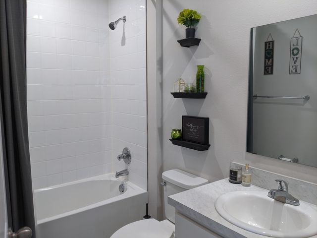 605 Lychee Lane, Fort Pierce, FL 34981