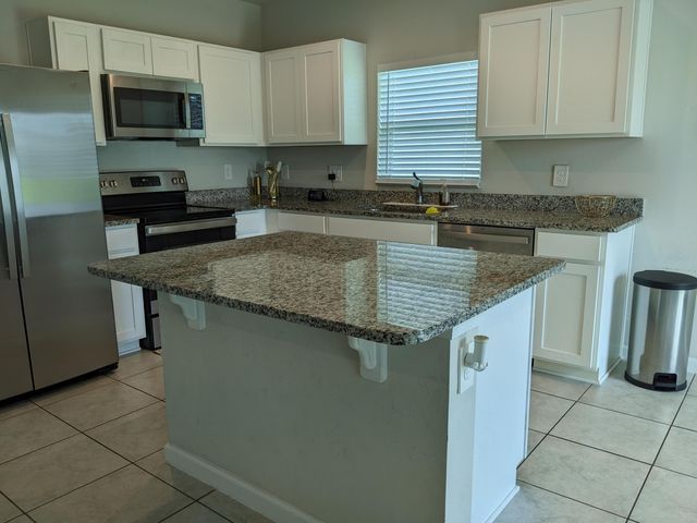 605 Lychee Lane, Fort Pierce, FL 34981