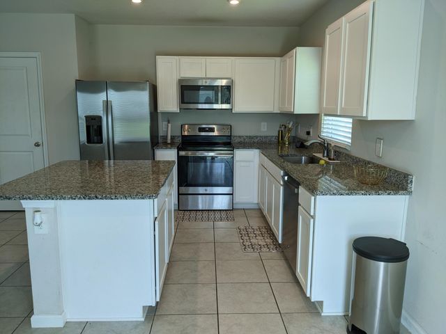 605 Lychee Lane, Fort Pierce, FL 34981