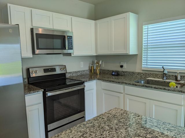605 Lychee Lane, Fort Pierce, FL 34981
