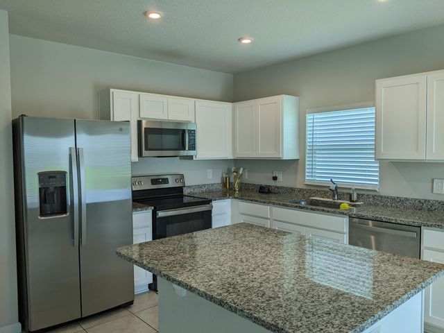 605 Lychee Lane, Fort Pierce, FL 34981