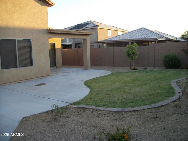 2556 W TAMARISK Avenue, Phoenix, AZ 85041