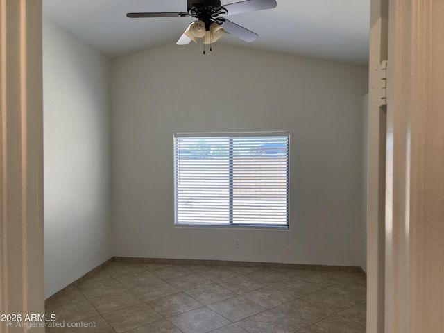 2556 W TAMARISK Avenue, Phoenix, AZ 85041