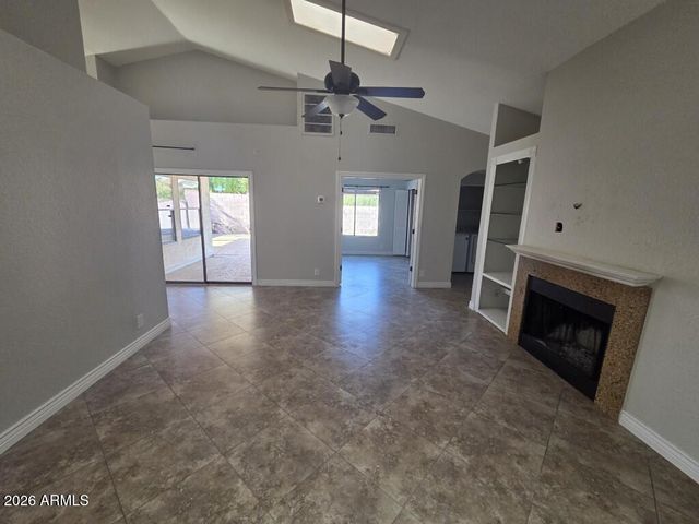 850 E VAUGHN Avenue, Gilbert, AZ 85234