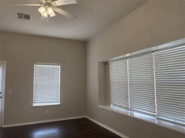 2009 Del Simmons Drive, Edmond, OK 73003