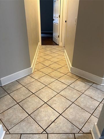 2009 Del Simmons Drive, Edmond, OK 73003