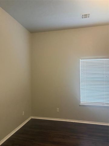 2009 Del Simmons Drive, Edmond, OK 73003