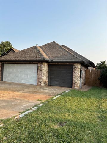 2009 Del Simmons Drive, Edmond, OK 73003
