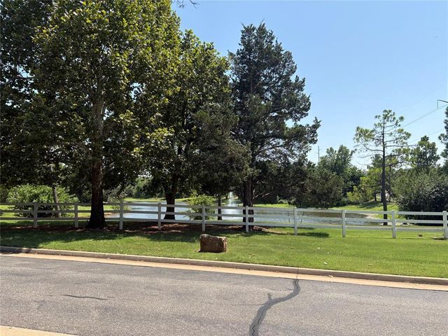 2009 Del Simmons Drive, Edmond, OK 73003