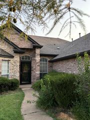 2009 Del Simmons Drive, Edmond, OK 73003