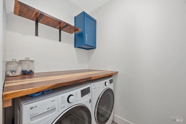 5708 Kassandra Pl, Rohnert Park, CA 94928