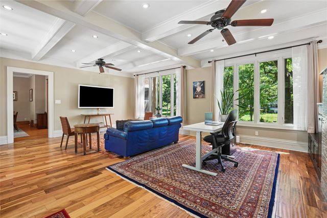 120 Glenview Drive, Des Moines, IA 50312