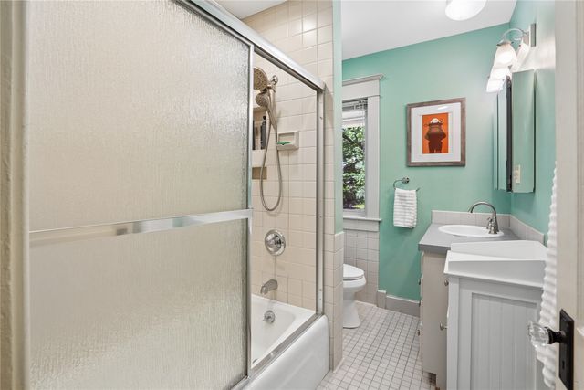 120 Glenview Drive, Des Moines, IA 50312