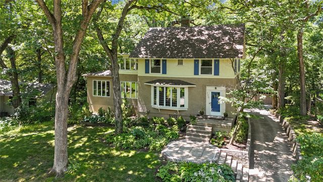 120 Glenview Drive, Des Moines, IA 50312