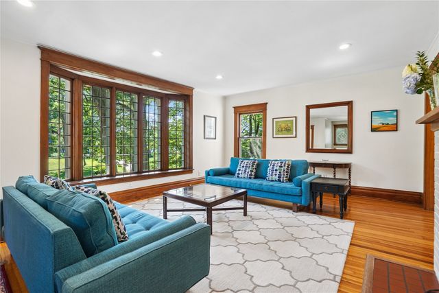 120 Glenview Drive, Des Moines, IA 50312