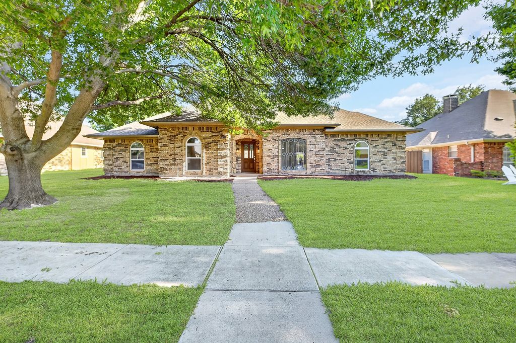 1824 Sacramento Terrace, Plano, TX 75075